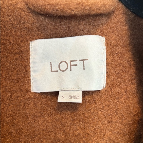 LOFT Women's Tan Teddy Jacket - Picture 3 of 4